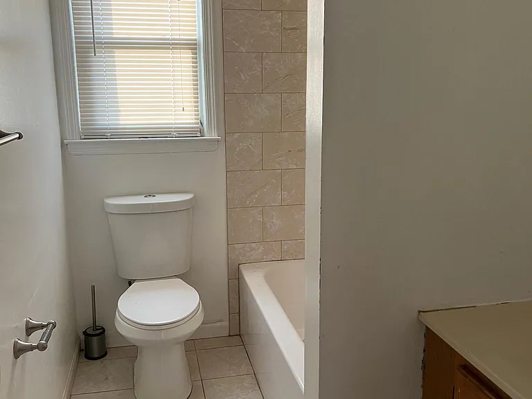 19 Hidden Hollow Ct — Photo 2