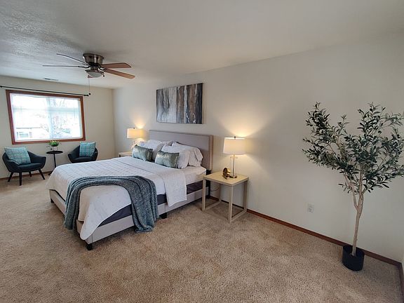 5th image of 2649 S Lynx Ave #A