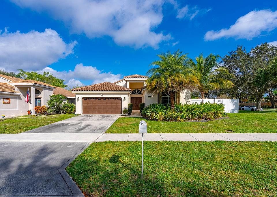 1st image of 3955 Sabal Lakes Road