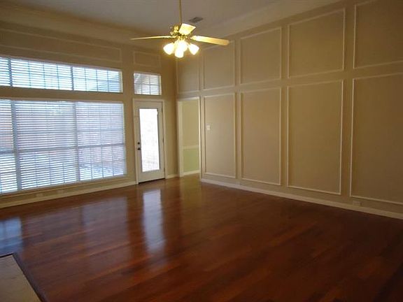 4th image of 1809 Whitney Dr