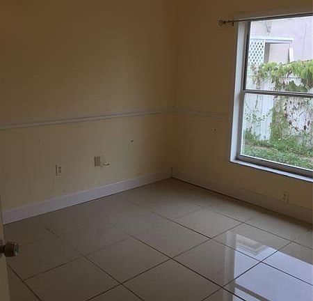 3rd image of 4244 SW 72nd Ter