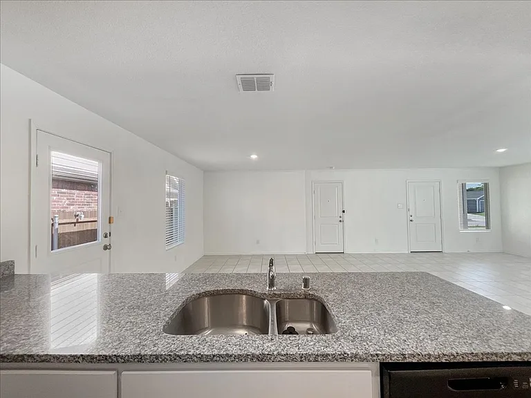 3316 Turkey Trot Ln — Photo 14