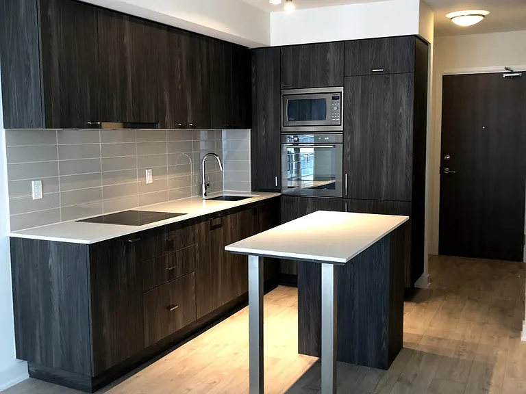 27 Bathurst St #1214W — Photo 2