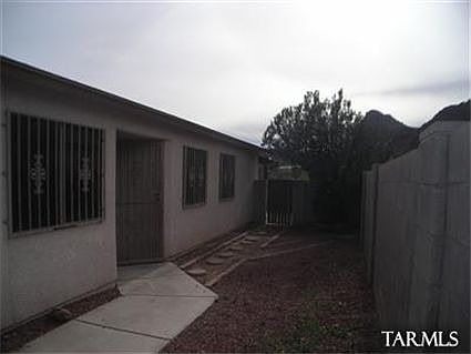 2nd image of 3207 W Alexanderwood Dr