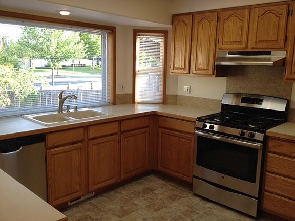 2nd image of 3213 Jeri Dr NE