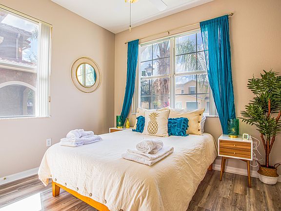 4th image of 3028 Seaview Castle Dr