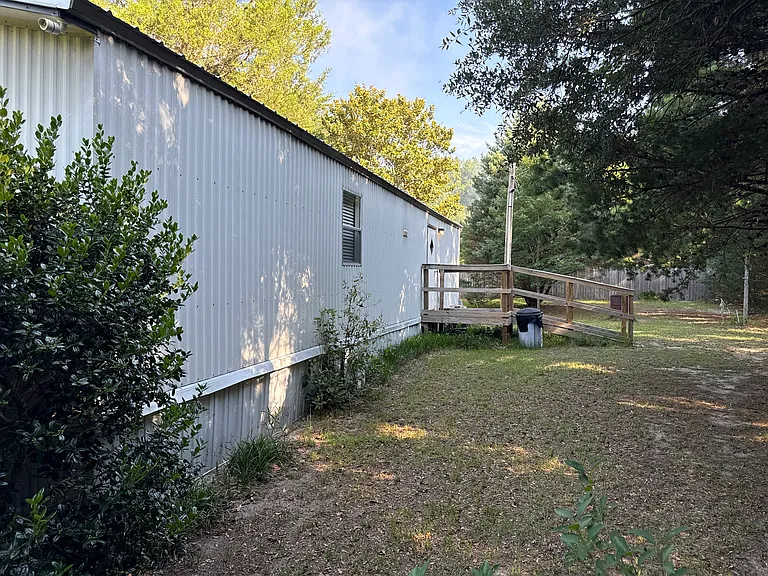 Cougar Dr — Photo 2