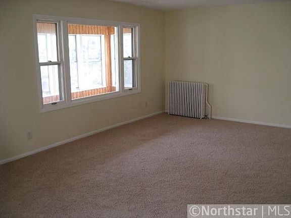 3rd image of 51 Lawson Ave W