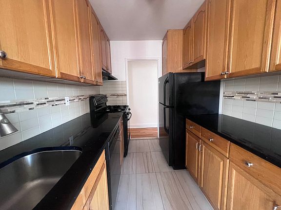 3rd image of 111-45 76th Ave #D4