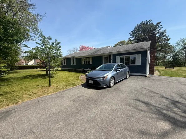 87 Union St, West Bridgewater, MA 02379