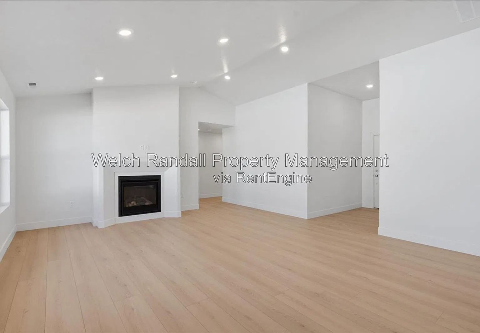 3 bed, 2.5 bath, 1592 sqft, $2,245 — Photo 4