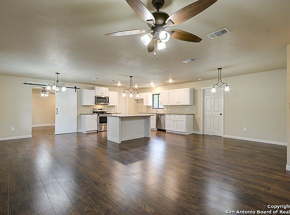 4th image of 7801 Marigold Trace St