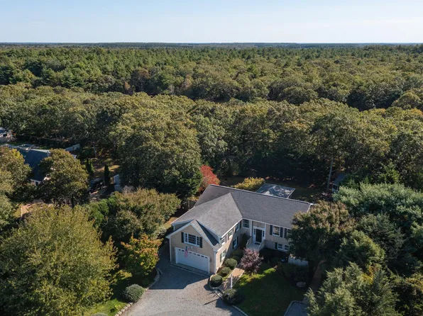 56 Deer Run Road, Oak Bluffs, MA 02557