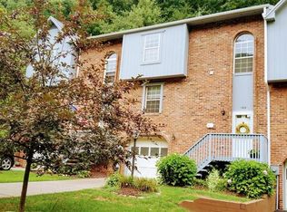 160 Old English Rd, Pittsburgh, PA 15237