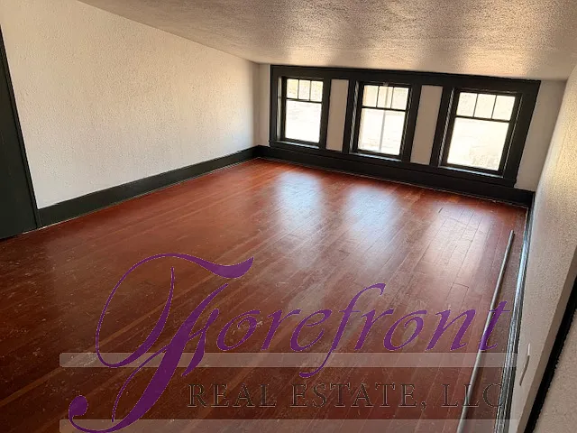 705 S Grant Ave — Photo 6