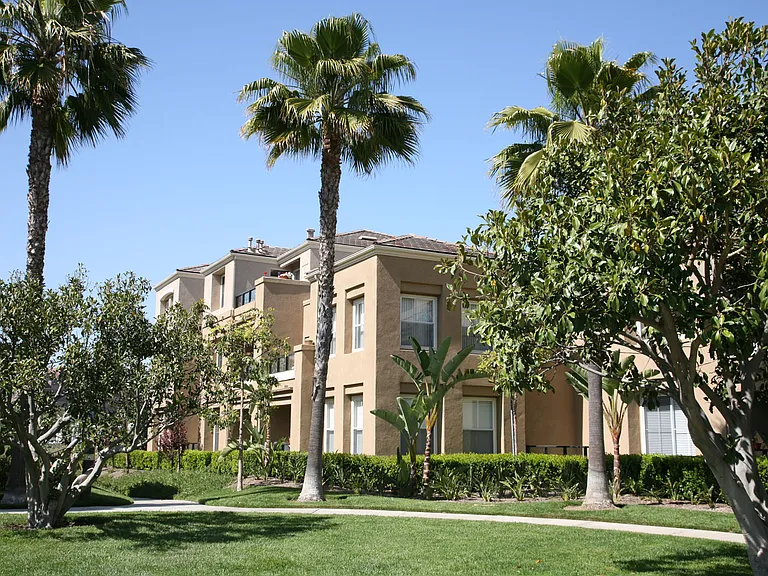 Baypointe Apartment Homes — Photo 15