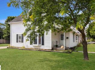 256 E 9th St, Traverse City, MI 49684