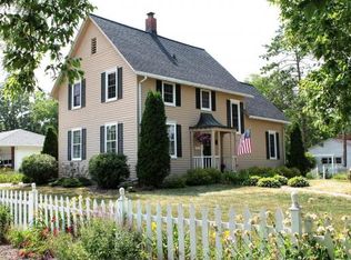 105 Miramar Dr, Green Bay, WI 54301