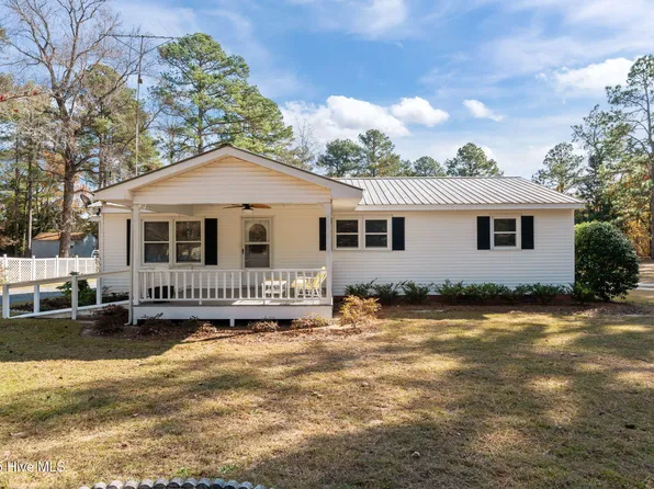435 Sand Pit Road, Aberdeen, NC 28315