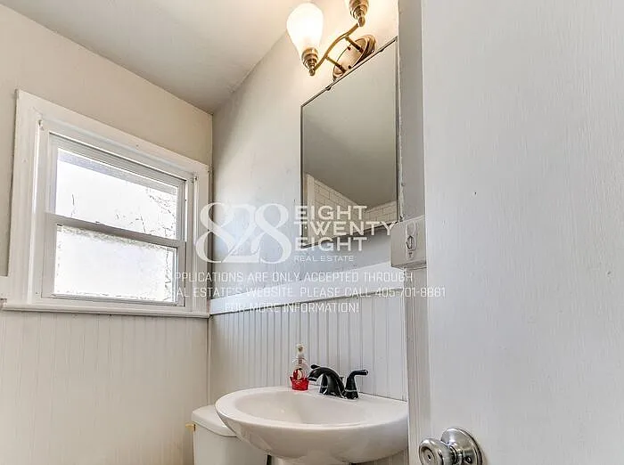 1004 Holly Dr — Photo 23