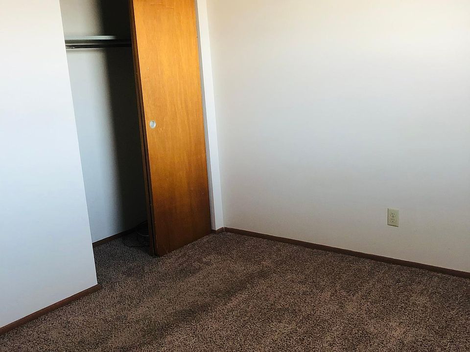 1717 Kane St Dubuque, IA, 52001 Apartments for Rent Zillow