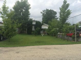 922 E Crockett Ave, Addison, IL 60101