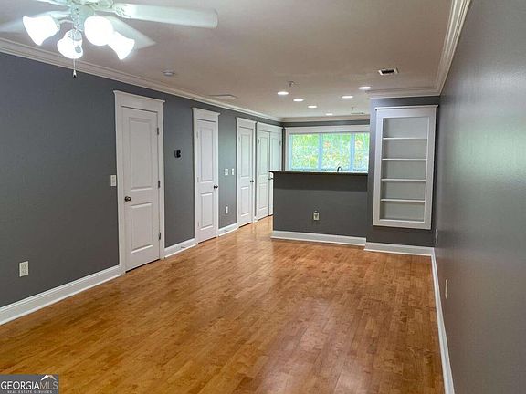 3rd image of 1035 Barnett Shoals Rd APT 125