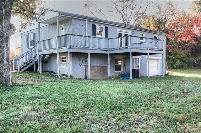 2nd image of 2929 Moss Spring Dr