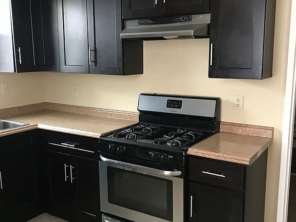 4th image of 319 Osage St