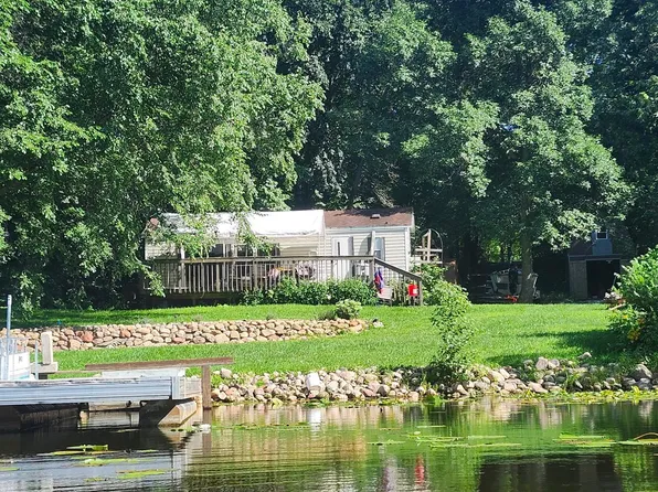 18112 Treasure Cv, Garrison, MN 56450