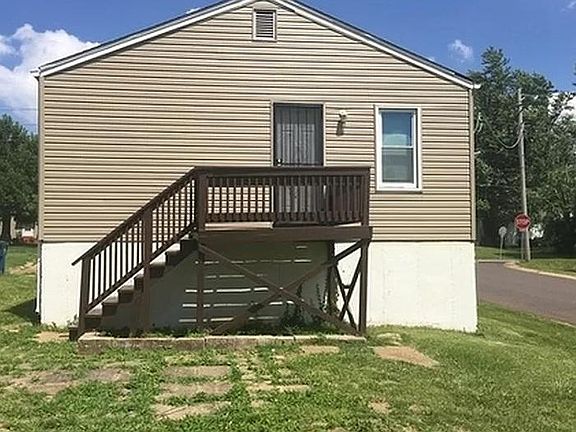 2nd image of 6101 Evergreen Blvd