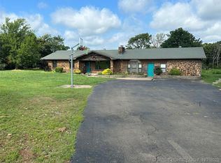 31749 S 220th Rd, Henryetta, OK 74437