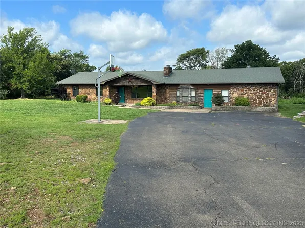 31749 S 220th Rd, Henryetta, OK 74437