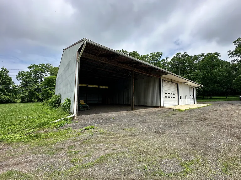 1147 Jacksonville Rd — Photo 38
