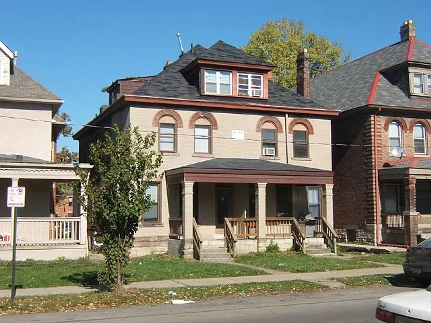 60 w 10th Ave — Photo 1