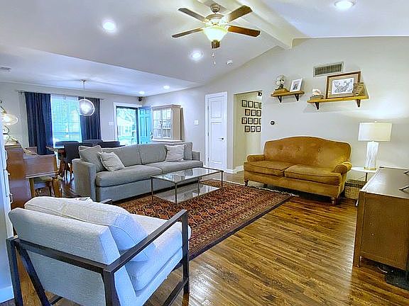 5th image of 705 Sherwood Dr