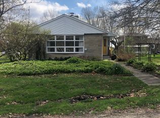 505 Park Pl, Monticello, IL 61856