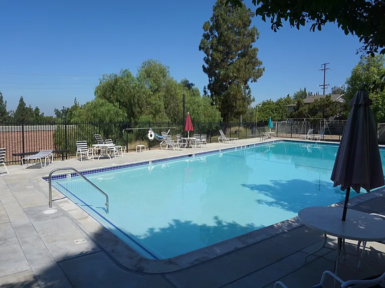 6666 Palma Cir — Photo 2