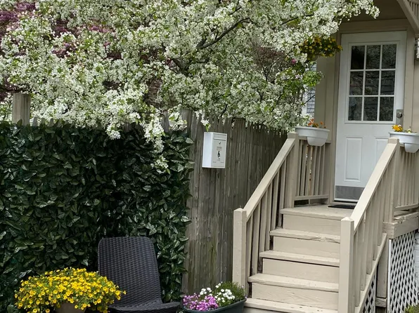 271 Spring St #6, Portland, ME 04102