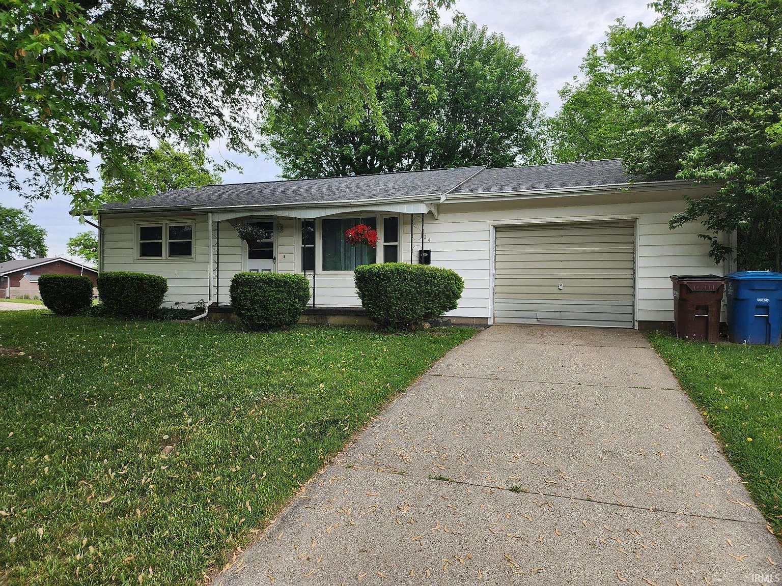 824 Parkway Dr, Logansport, IN 46947 Zillow