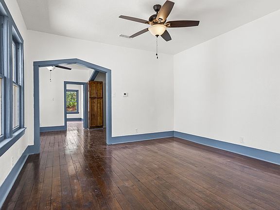 5th image of 633 Avant Ave