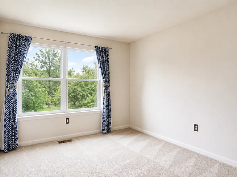22089 Saint Inigoes Ct — Photo 6