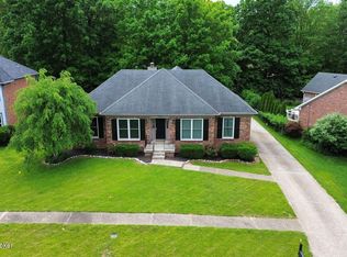 12933 Wooded Forest Rd, Middletown, KY 40243