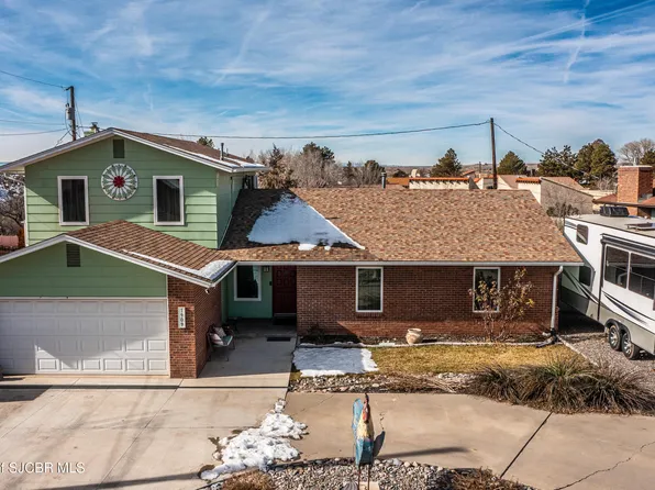 1909 Brenwood Dr, Farmington, NM 87401