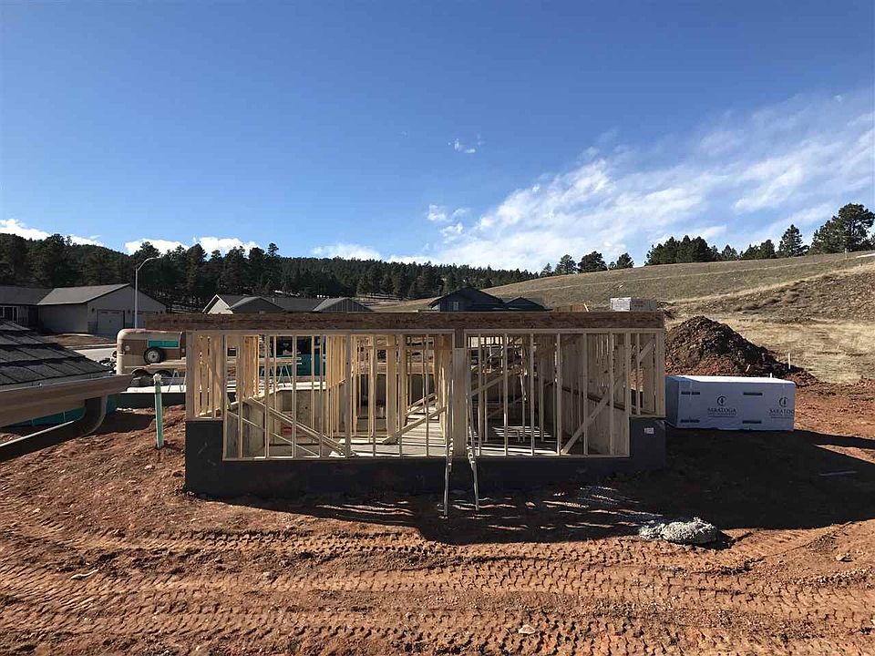 2nd image of 2611 Meadow Dr