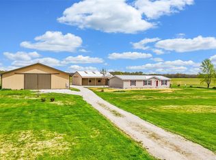 1608 Highway D, Silex, MO 63377