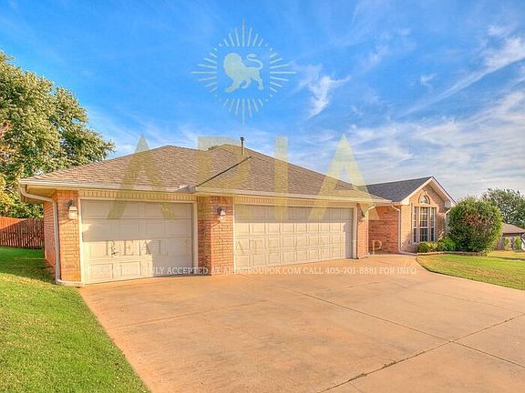 3rd image of 1103 Parkview Cir