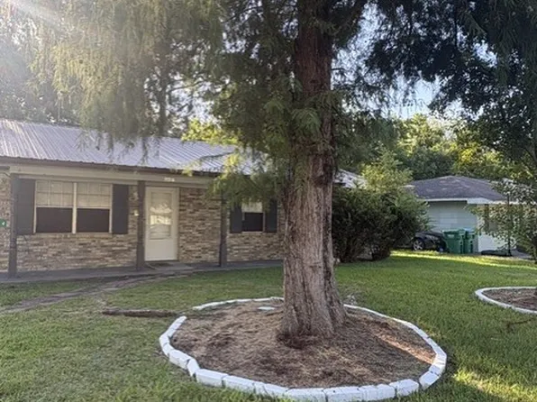 11514 Harris Dr, Gulfport, MS 39503