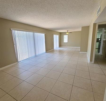 3rd image of 3201 Bayview Dr APT D