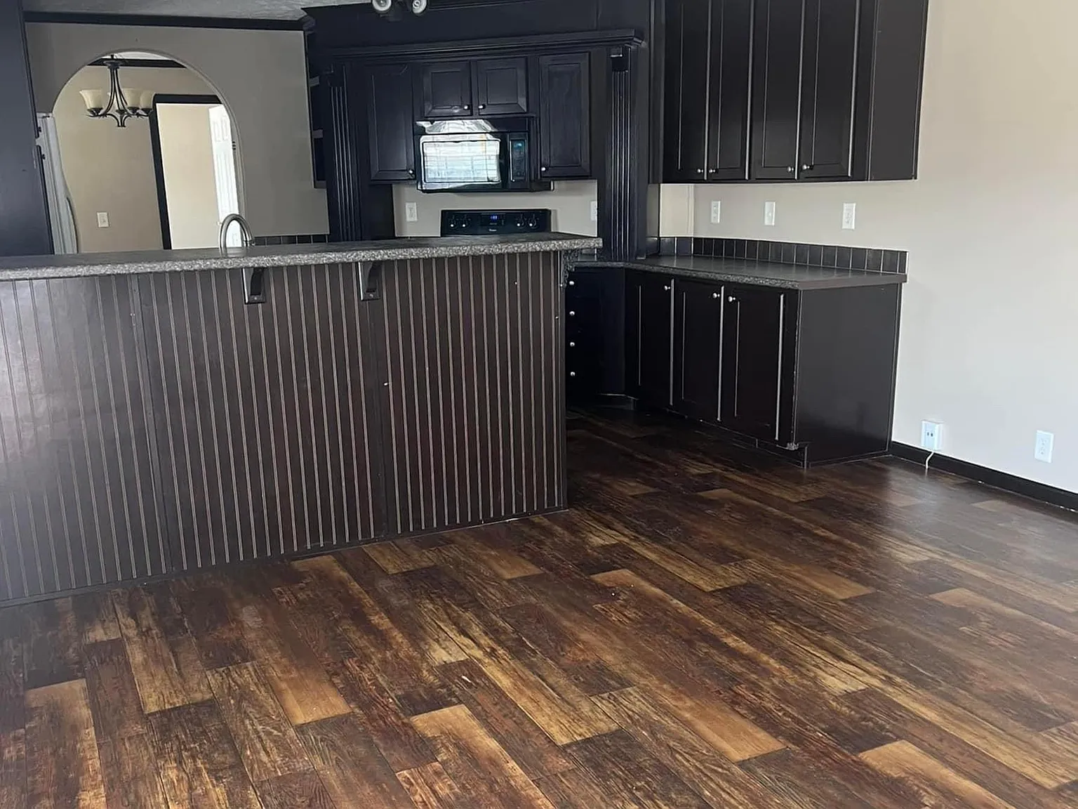 417B Young St — Photo 3